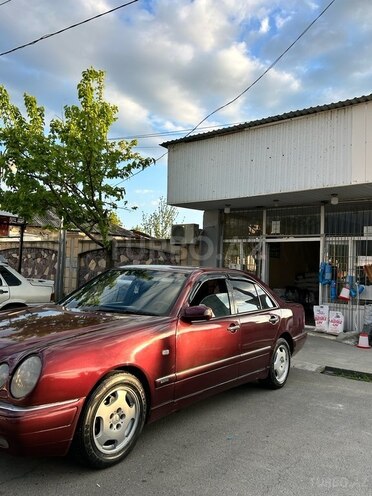 Mercedes E 200 1998, 450,000 km - 2.0 l - Balakən