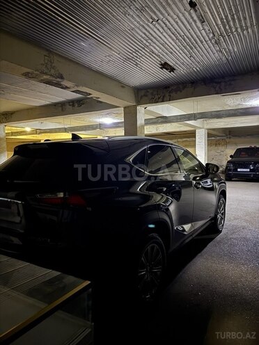Lexus NX 200t-6