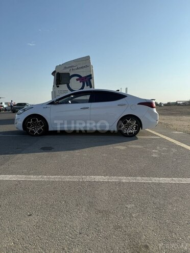 Hyundai Avante 2014, 182,000 km - 1.6 л - Bakı