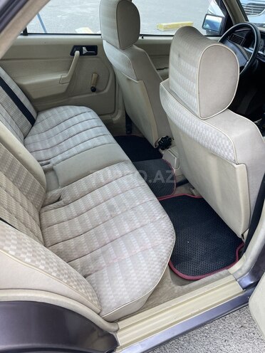 Mercedes 190 1992, 328,000 km - 1.8 л - Bakı