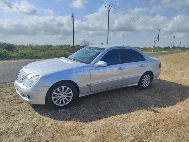Mercedes E 220 d 2006, 370,000 km - 2.2 л - Salyan