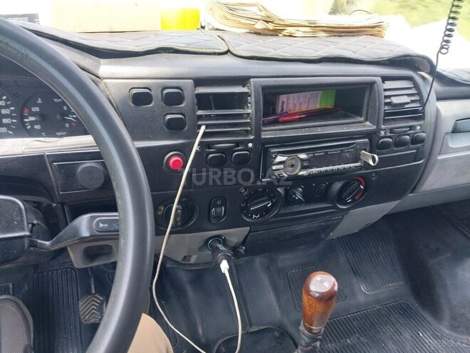 GAZ Sobol 2006, 186,000 km - 2.4 l - Göyçay