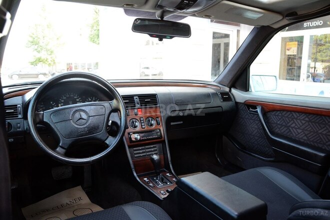 Mercedes C 200 1995, 397,000 km - 2.0 l - Bakı
