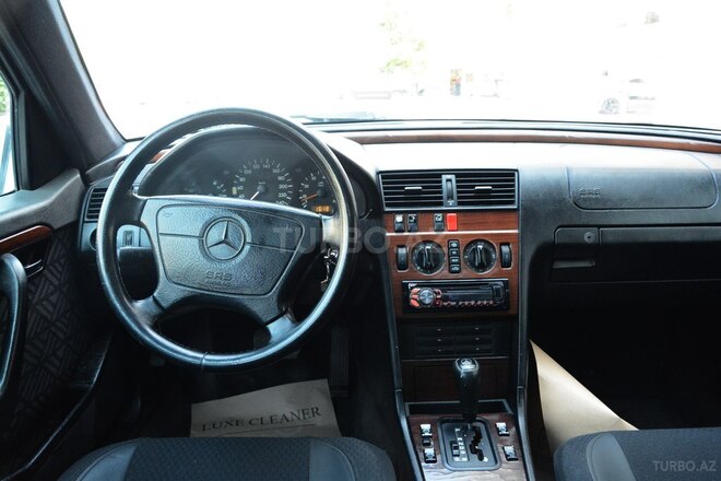 Mercedes C 200 1995, 397,000 km - 2.0 l - Bakı