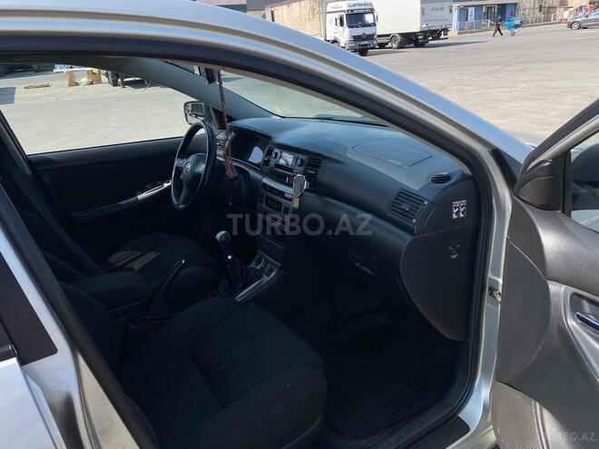 Toyota Corolla 2004, 248,000 km - 1.4 l - Bakı