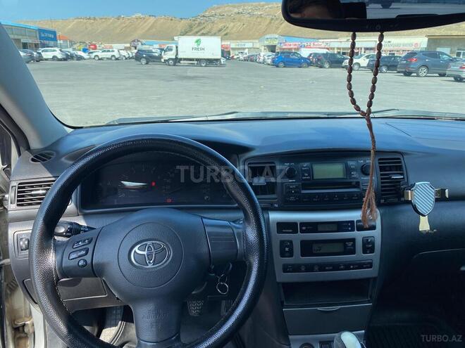 Toyota Corolla 2004, 248,000 km - 1.4 l - Bakı