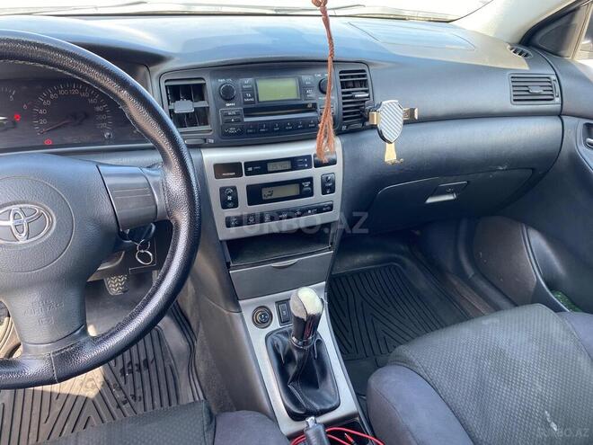 Toyota Corolla 2004, 248,000 km - 1.4 l - Bakı
