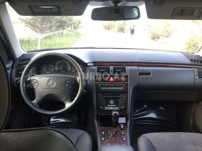 Mercedes E 240 2000, 230,000 km - 2.6 l - Bakı