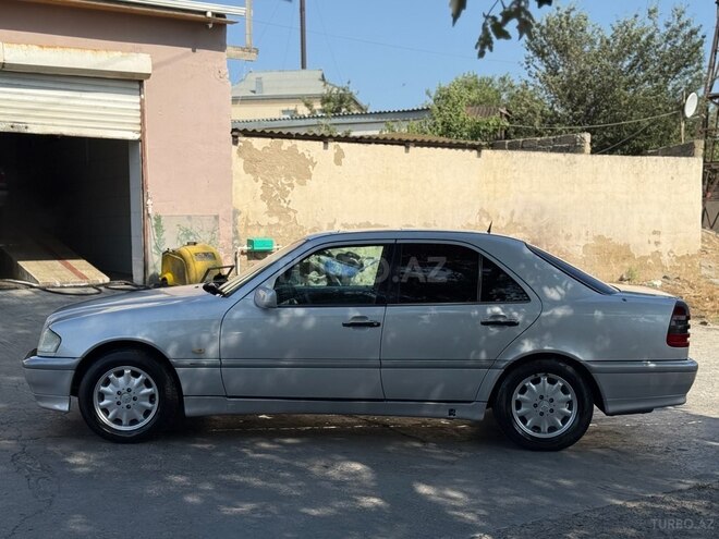 Mercedes C 240 1999, 280,000 km - 2.4 l - Bakı