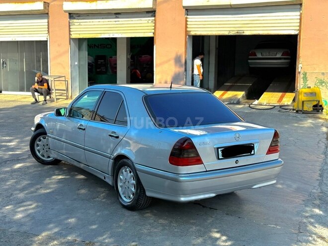 Mercedes C 240 1999, 280,000 km - 2.4 l - Bakı