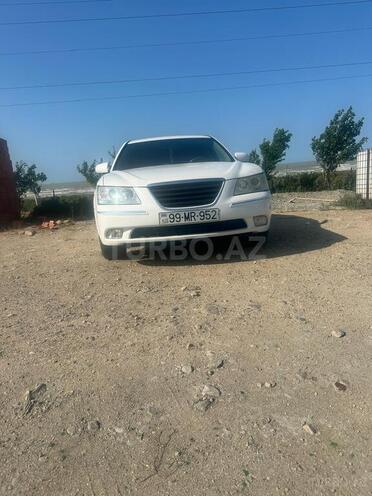Hyundai Sonata-1