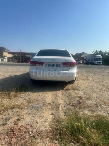 Hyundai Sonata-4