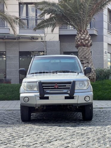 Mitsubishi Pajero io 1999, 233,000 km - 1.8 l - Bakı