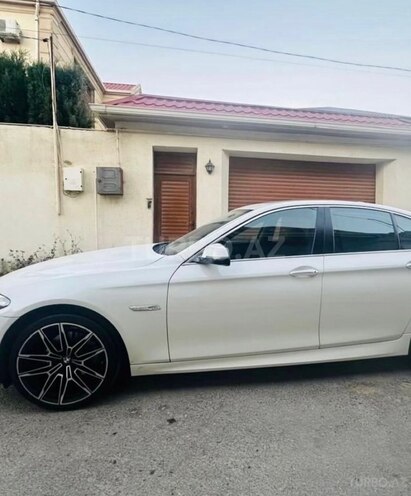 BMW 528 2012, 240,000 km - 2.0 l - Xaçmaz