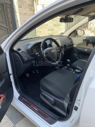 Hyundai i30 2010, 208,000 km - 1.4 л - Bakı