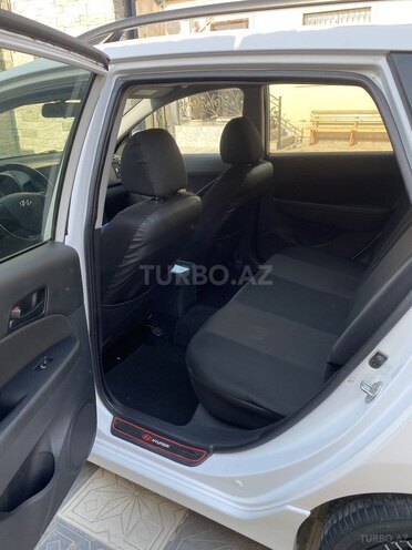Hyundai i30 2010, 208,000 km - 1.4 л - Bakı