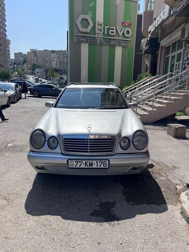 Mercedes E 220 d 1999, 468,461 km - 2.2 l - Bakı