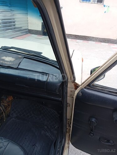 LADA (VAZ) 2106 1990, 50,000 km - 1.3 l - Ucar