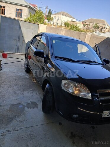 Chevrolet Aveo-4