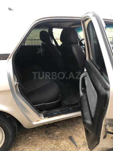 GAZ 31105 2004, 296,136 km - 2.3 l - Şirvan