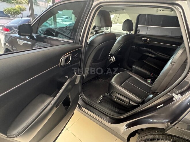 Kia Sorento-9