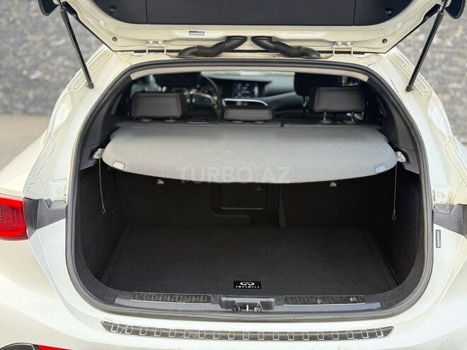 Infiniti Q30 2016, 95,000 km - 2.0 l - Bakı