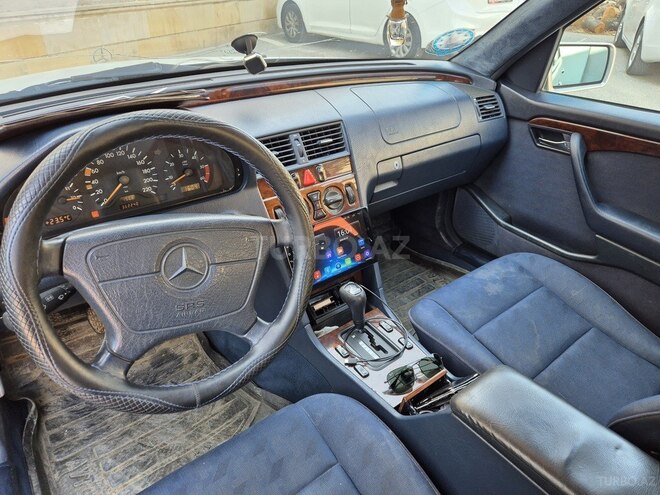 Mercedes C 250 1995, 362,240 km - 2.5 l - Bakı