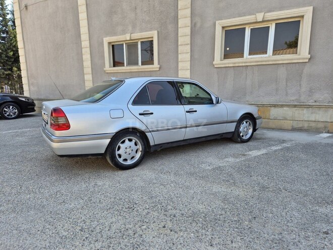 Mercedes C 250 1995, 362,240 km - 2.5 l - Bakı