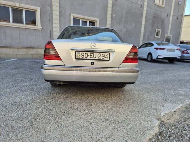 Mercedes C 250 1995, 362,240 km - 2.5 l - Bakı