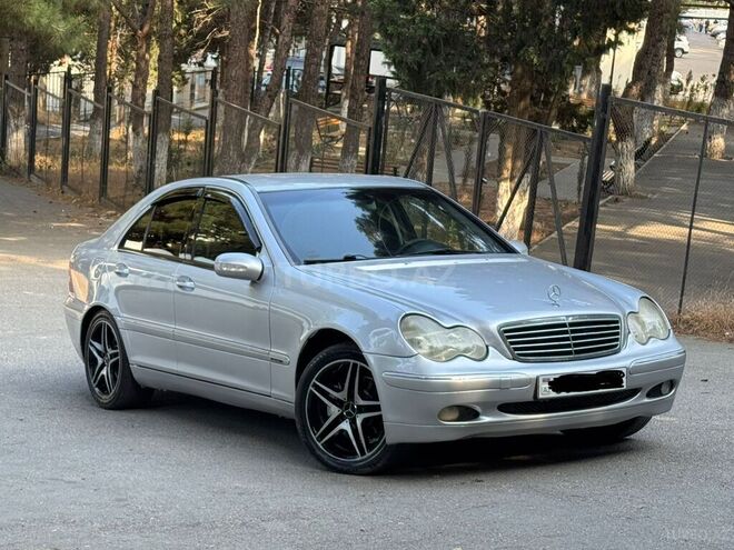 Mercedes C 240 2002, 121,125 km - 2.6 l - Bakı