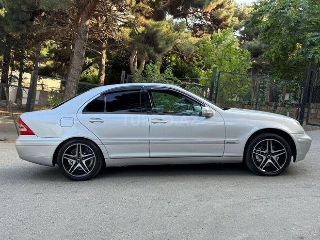 Mercedes C 240 2002, 121,125 km - 2.6 l - Bakı