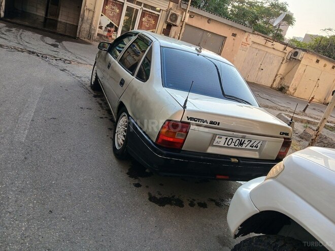 Opel Vectra 1992, 663,399 km - 1.6 l - Bakı