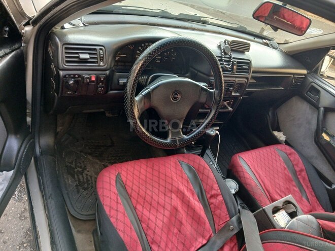 Opel Vectra 1992, 663,399 km - 1.6 l - Bakı