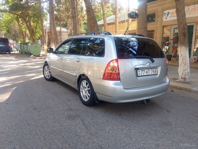 Toyota Corolla 2006, 230,450 km - 1.4 l - Salyan