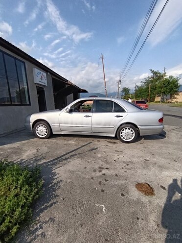 Mercedes E 230 1997, 664,000 km - 2.3 l - Zaqatala