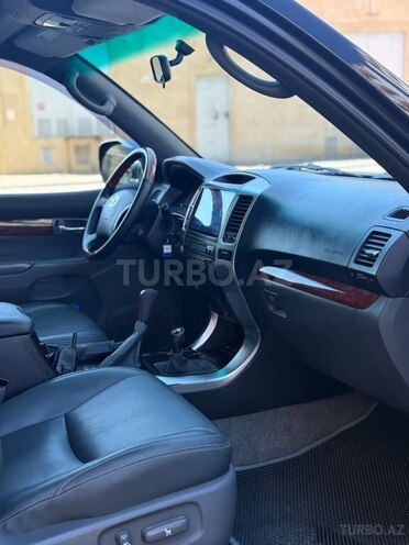 Toyota Land Cruiser Prado-7