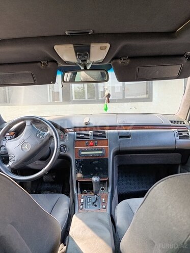 Mercedes E 230 1997, 664,000 km - 2.3 l - Zaqatala