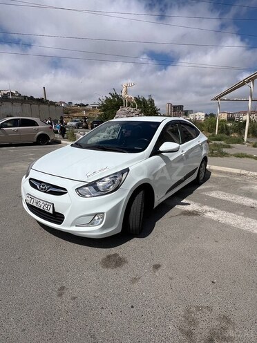 Hyundai Accent 2014, 211,000 km - 1.4 l - Bakı