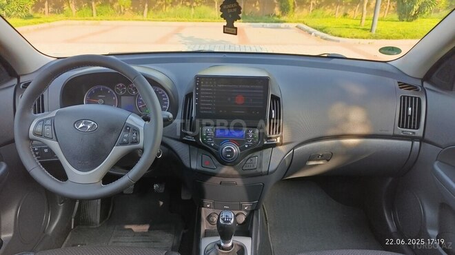 Hyundai i30 2011, 310,000 km - 1.6 l - Bakı