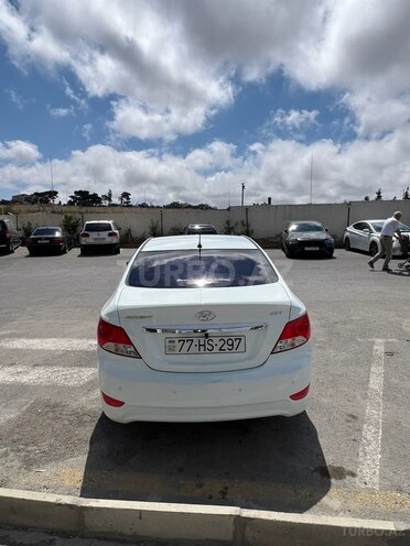 Hyundai Accent 2014, 211,000 km - 1.4 l - Bakı