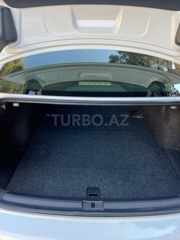 Volkswagen Passat 2015, 88,300 km - 1.8 l - Bakı