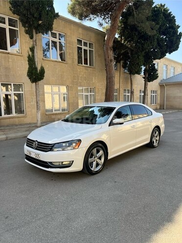 Volkswagen Passat 2015, 88,300 km - 1.8 l - Bakı