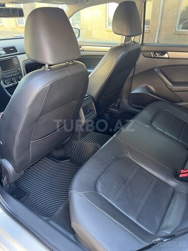 Volkswagen Passat 2015, 88,300 km - 1.8 l - Bakı
