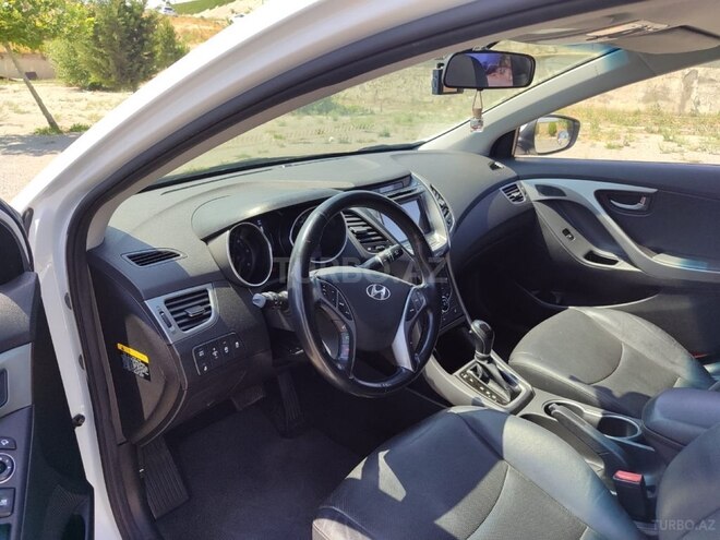 Hyundai Elantra 2015, 155,000 km - 1.6 л - Bakı