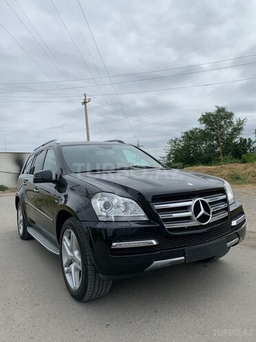 Mercedes GL 500 4MATIC 2011, 178,000 km - 5.5 l - Xaçmaz