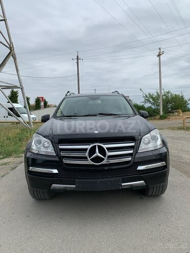 Mercedes GL 500 4MATIC 2011, 178,000 km - 5.5 l - Xaçmaz