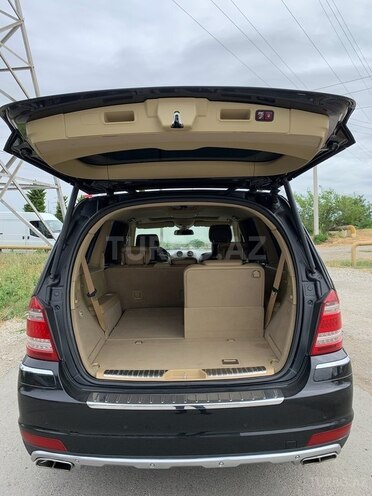 Mercedes GL 500 4MATIC 2011, 178,000 km - 5.5 l - Xaçmaz