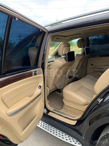 Mercedes GL 500 4MATIC 2011, 178,000 km - 5.5 l - Xaçmaz