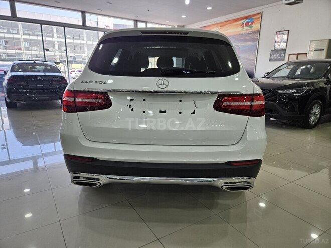 Mercedes GLC 300 4MATIC 2018, 196,923 km - 2.0 l - Bakı