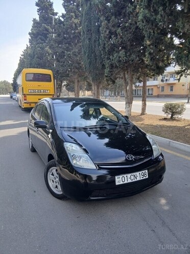 Toyota Prius-2